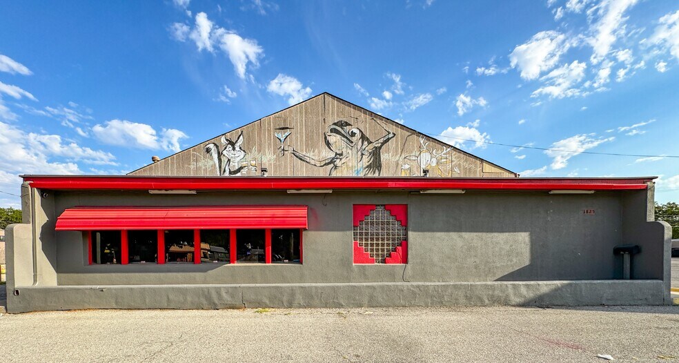 More Photos Of 1825 NW Cache Rd, Lawton Specialty For Sale