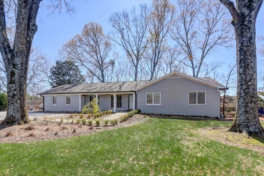 Primary Photo Of 249 N Price Rd, Sugar Hill Office For Sale