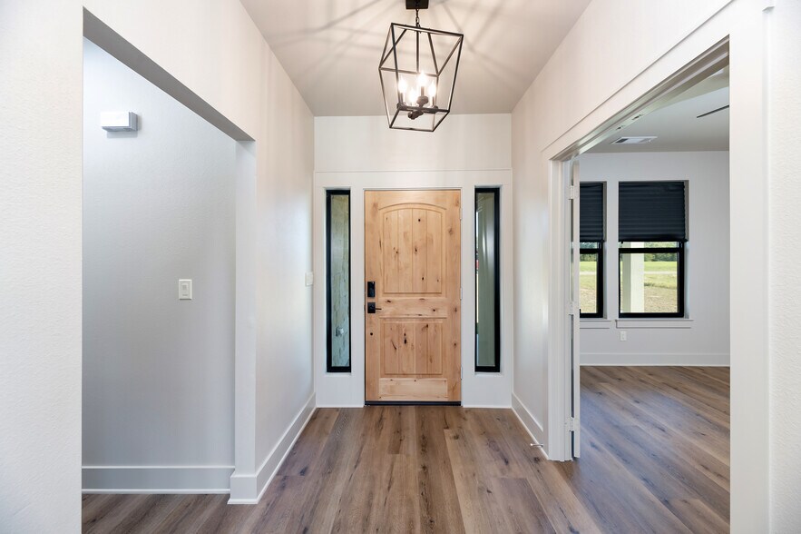 More Photos Of 2261 TX-276, Emory Specialty For Sale