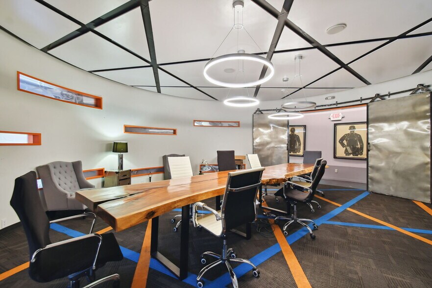 More Photos Of 3330 W Cypress St, Tampa Office For Sale