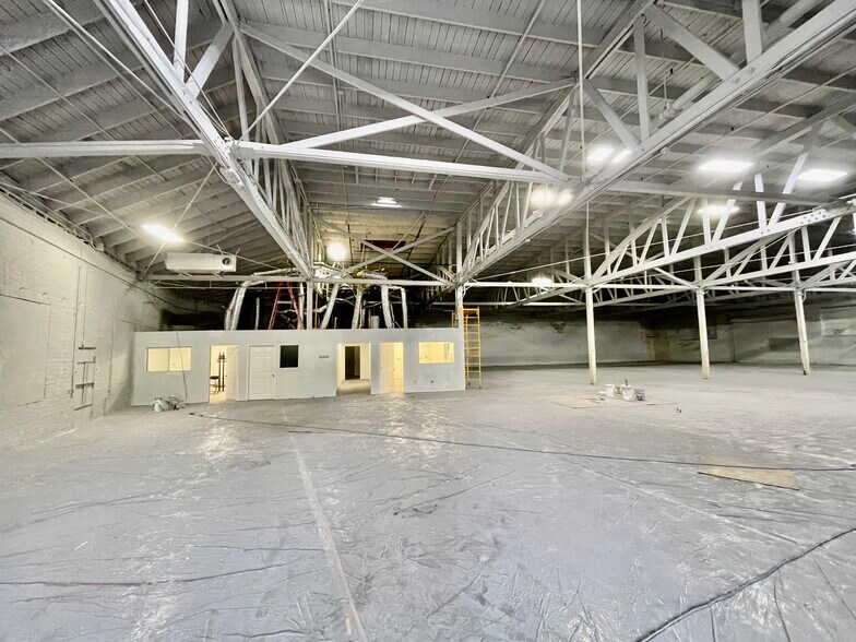 More Photos Of 2201 Long Beach Ave, Los Angeles Warehouse For Lease