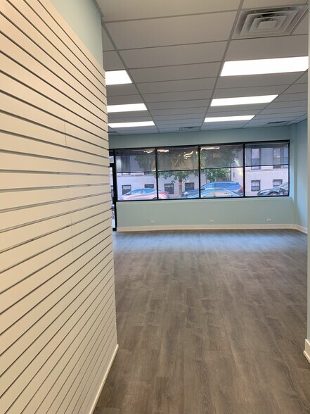 More Photos Of 4407 N Hazel St, Chicago Apartments For Lease