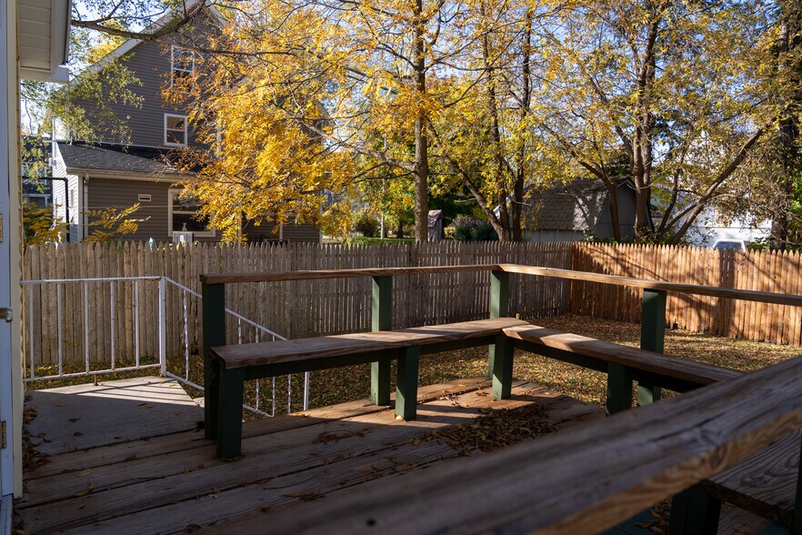 More Photos Of 218 S Washington St, Mt Pleasant Office For Sale