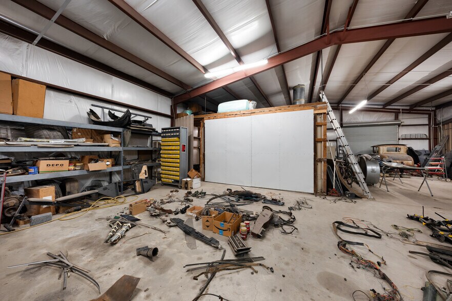 More Photos Of 3224 Goodnight Blvd, Wills Point Flex For Sale