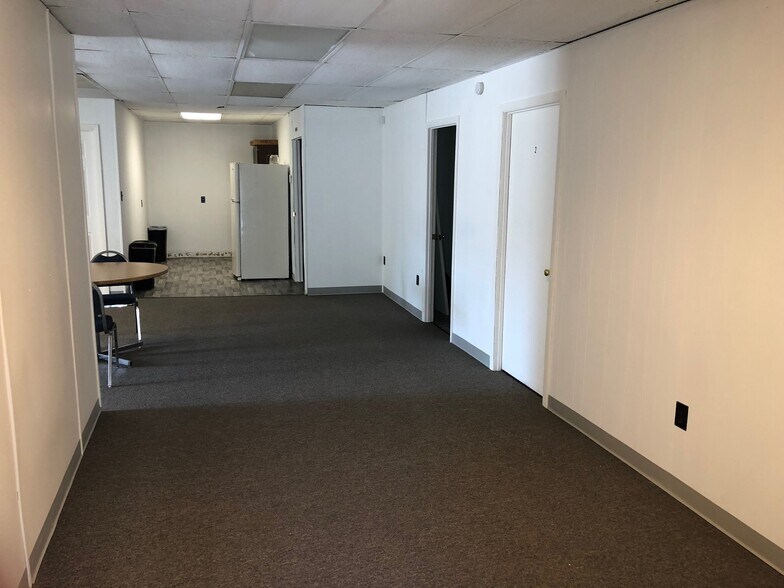 More Photos Of 1779 W Trindle Rd, Carlisle Office For Lease