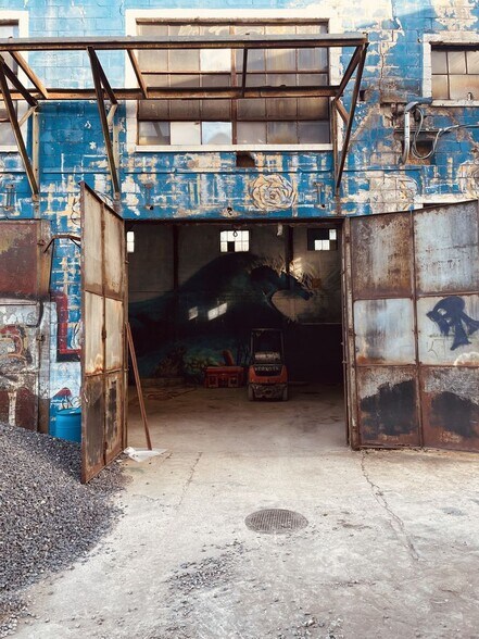 More Photos Of 750 Stone Street, Knoxville Flex For Lease