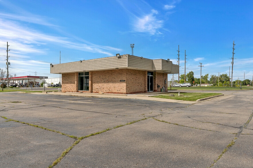 More Photos Of 11293 Torrey Rd, Fenton Storefront Retail Office For Sale