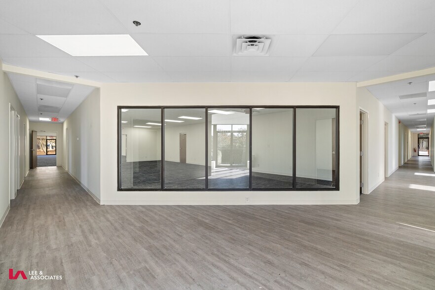 More Photos Of 1202 Royal Dr, Conyers Warehouse For Lease