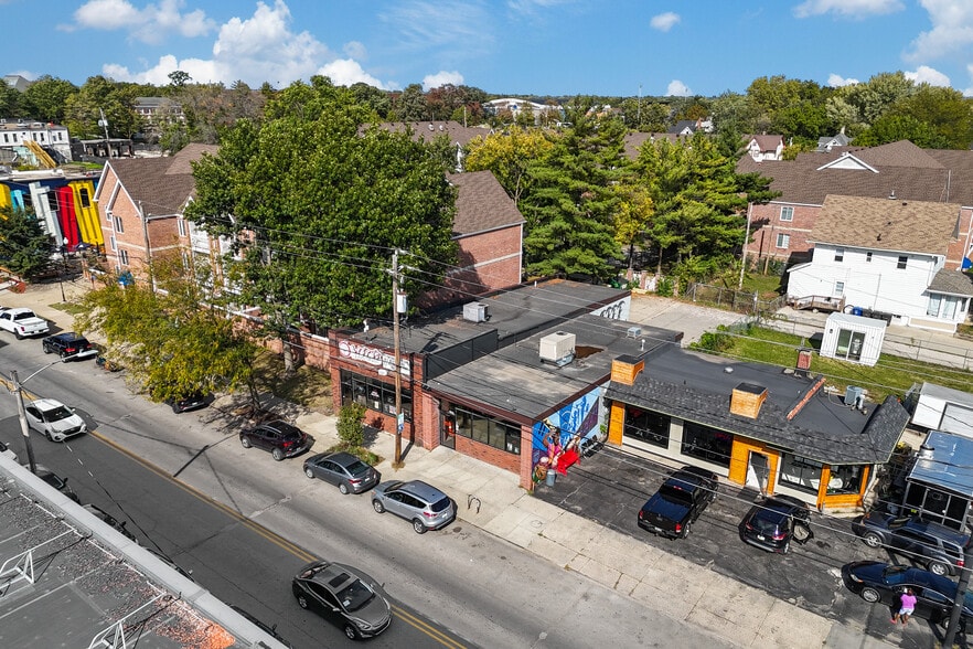 More Photos Of 2307 University Ave, Des Moines Restaurant For Sale