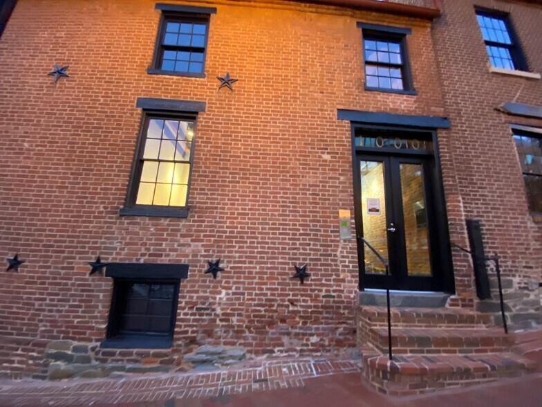 More Photos Of 1000-1010 Wisconsin Ave NW, Washington Unknown For Sale