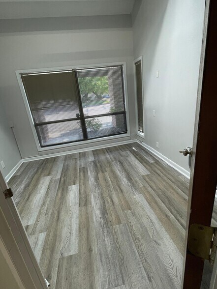 More Photos Of 3069 Amwiler Rd, Atlanta Medical For Lease