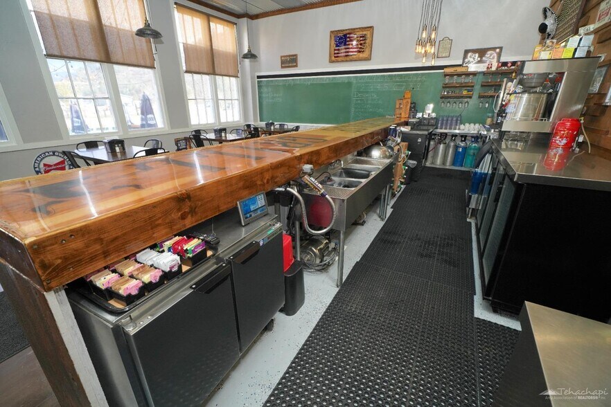 More Photos Of 15814 Caliente Creek Rd, Caliente Restaurant For Sale