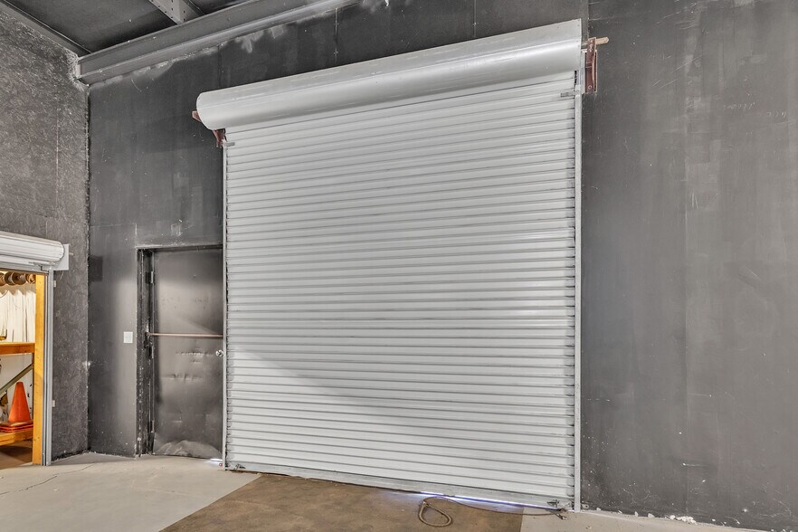 More Photos Of 613 Atomic Rd, North Augusta Flex For Lease