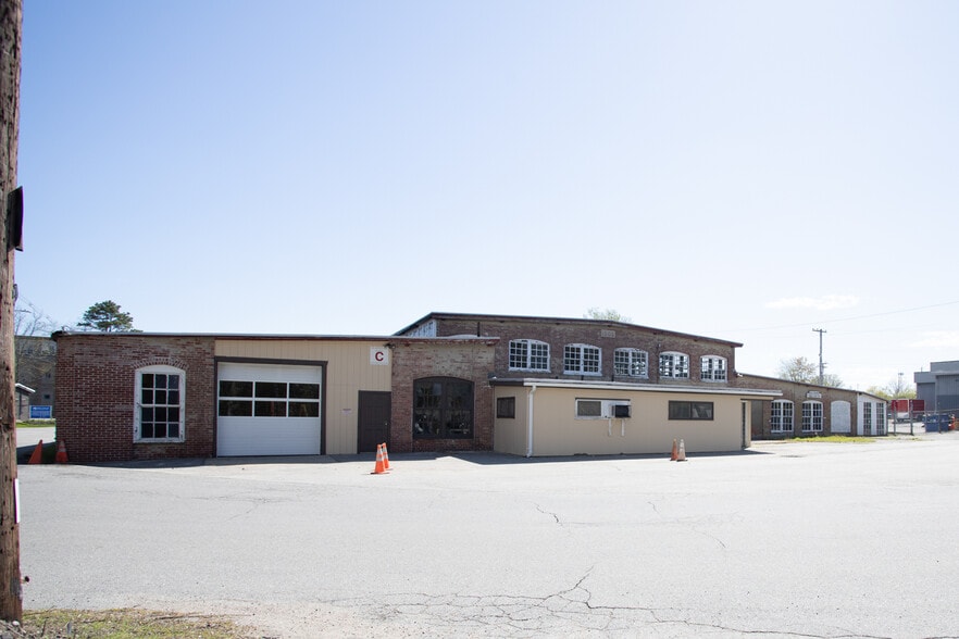 More Photos Of 994 Jefferson St, Fall River Manufacturing For Lease