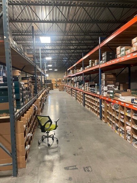 More Photos Of 737 Marshall Way, Layton Warehouse For Lease