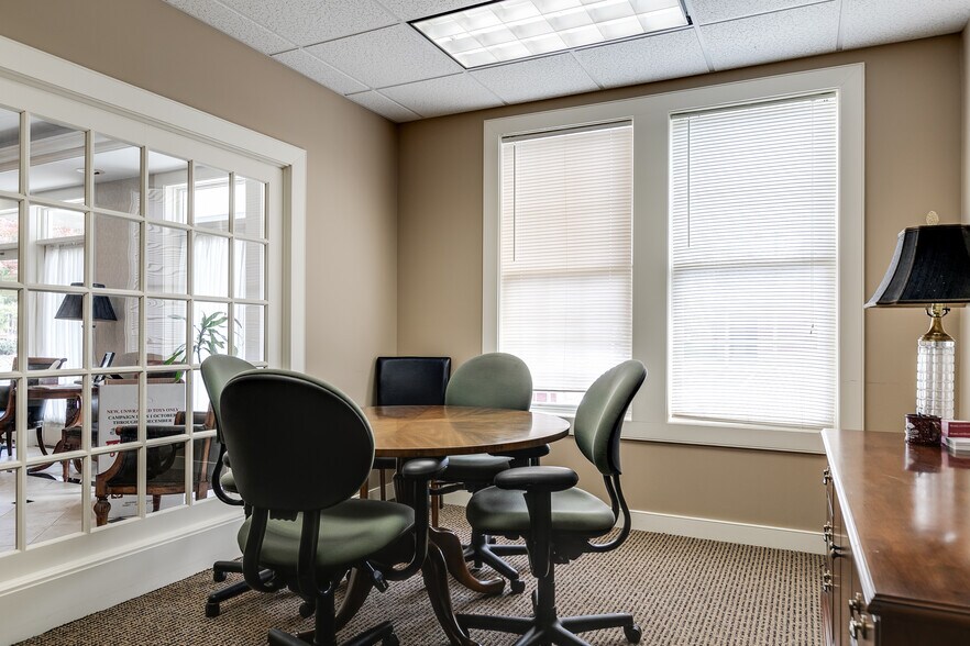 More Photos Of 11533 Nuckols Rd, Glen Allen Medical For Sale