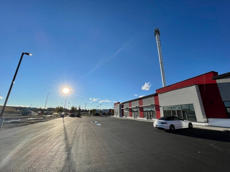 More Photos Of 2974 Main St SE, Airdrie General Retail For Lease
