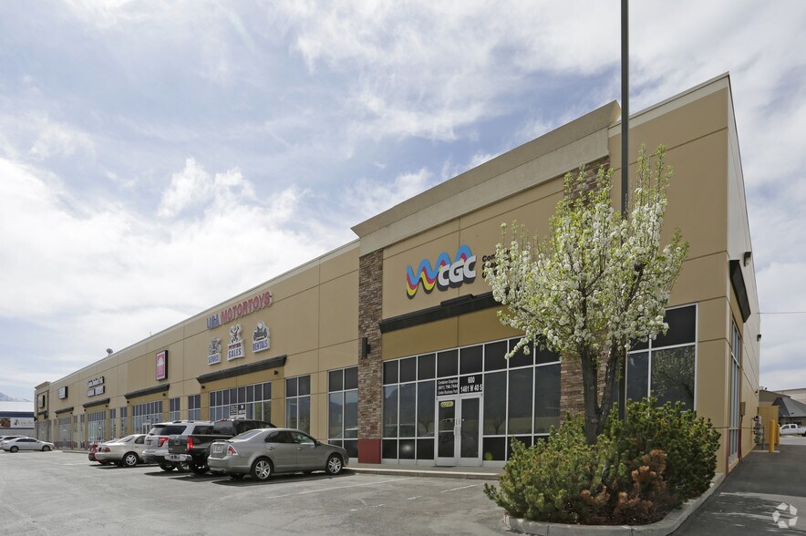 More Photos Of 1451-1461 W 40 S, Lindon Showroom For Lease