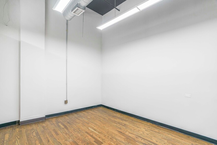 More Photos Of 161 W Harrison St, Chicago Apartments For Sale