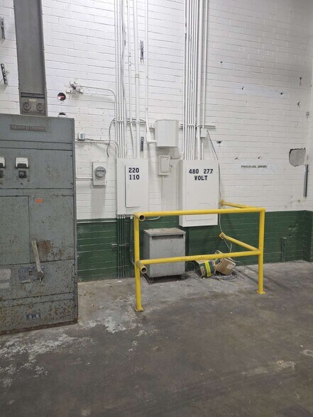 More Photos Of 223 Dedication Dr, Fayetteville Industrial For Lease