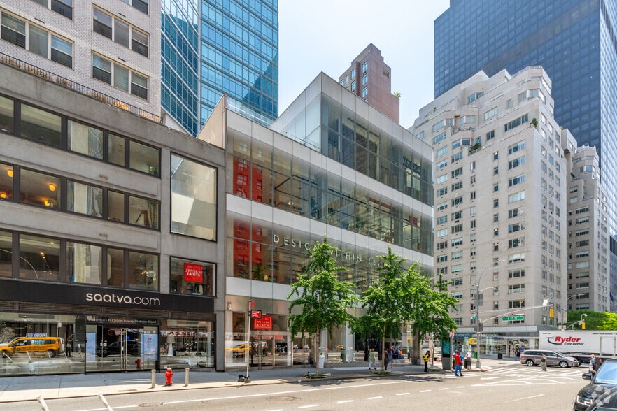 More Photos Of 201 E 57th St, New York Storefront For Lease