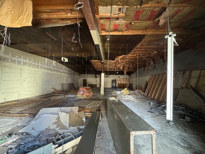 More Photos Of 1411-1415 N Norma St, Ridgecrest Office For Sale