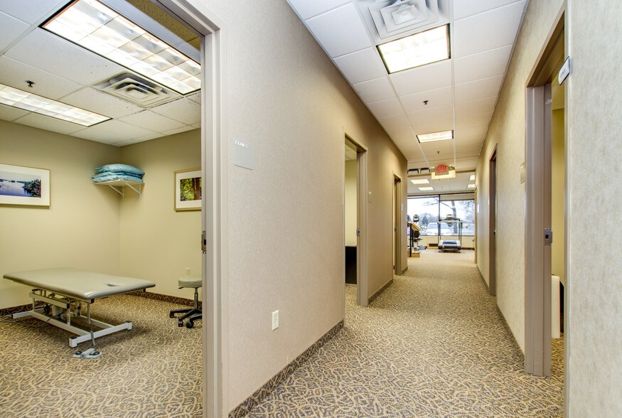 More Photos Of 7201-7245 University Ave NE, Fridley Medical For Lease