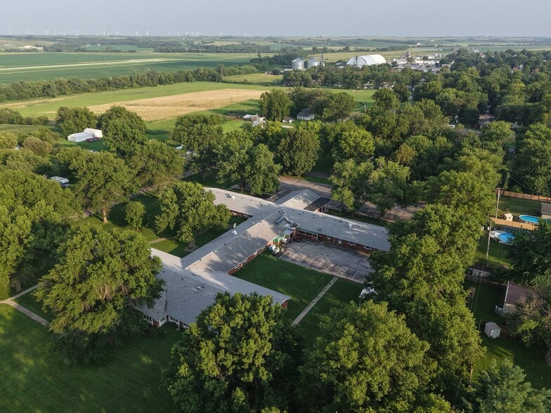 More Photos Of 300 Cedar St, Tarkio Skilled Nursing Facility For Sale