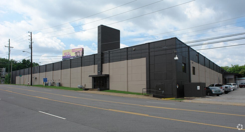 More Photos Of 492 Craighead St, Nashville Distribution For Lease
