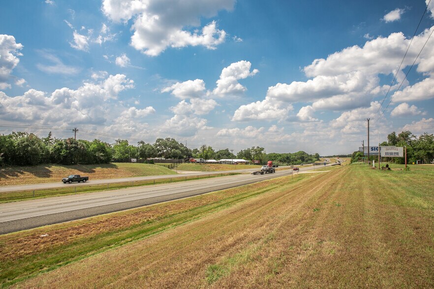 More Photos Of 30 Red Tip Ln, Brenham Land For Sale