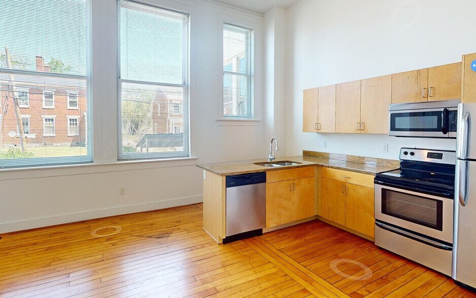 More Photos Of 141 E Wythe St, Petersburg Apartments For Sale