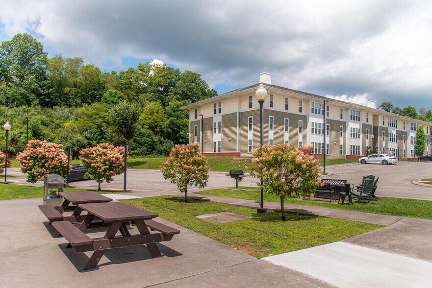 More Photos Of 5606 Campus Ridge Dr, Wise Multifamily For Sale
