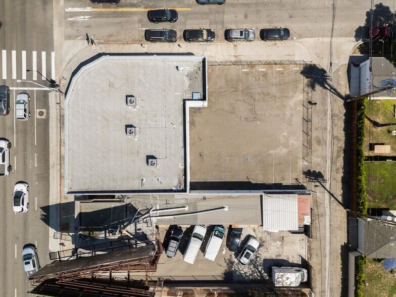 More Photos Of 2000 S La Cienega Blvd, Los Angeles Storefront For Lease