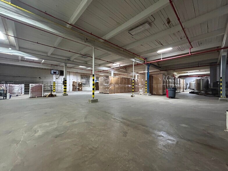 More Photos Of 4300 N Knox Ave, Chicago Warehouse For Sale