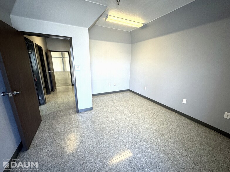 More Photos Of 1431 W 9th St, Upland Warehouse For Lease