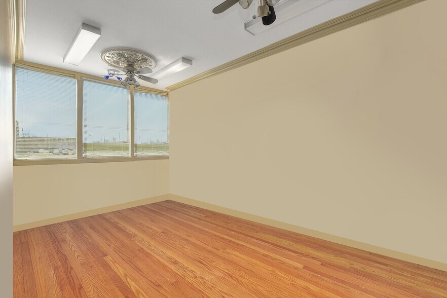 More Photos Of 255 Montreal Rd, Ottawa Storefront Retail Office For Lease