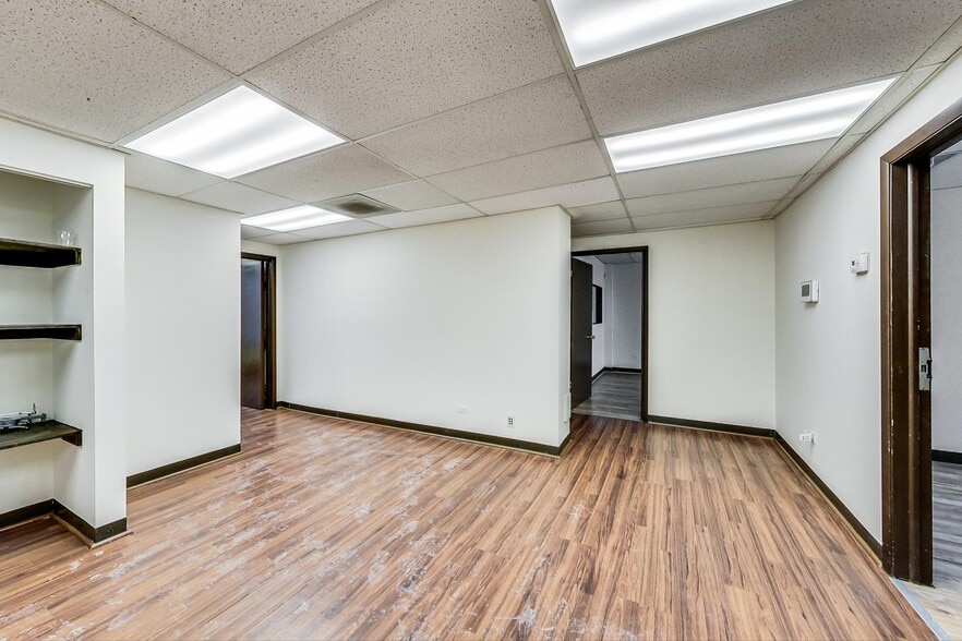 More Photos Of 5097 N Elston Ave, Chicago Medical For Lease
