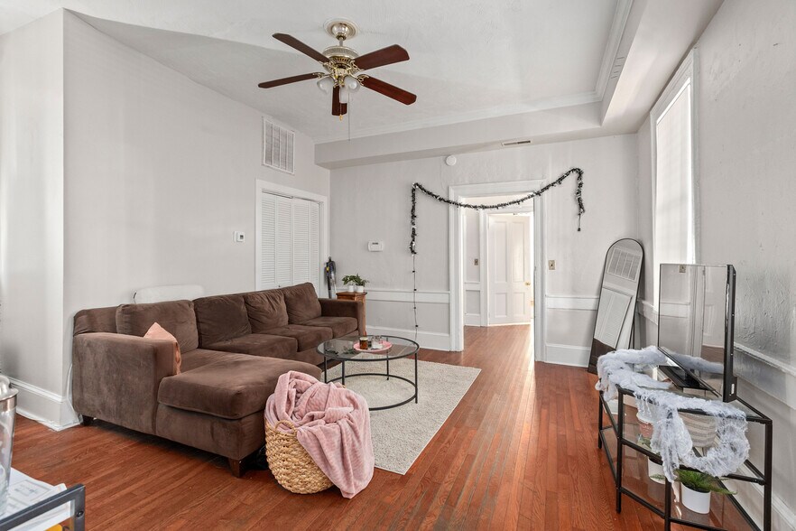 More Photos Of 94 Morris St, Charleston Apartments For Sale