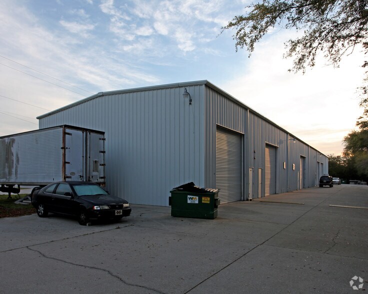 More Photos Of 3390 N Courtenay Pky, Merritt Island Warehouse For Lease