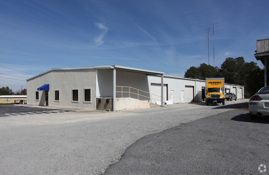 More Photos Of 4528 Knight Rd, Macon-Bibb Light Distribution For Lease