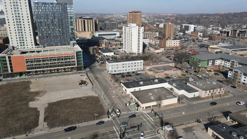 More Photos Of 15 Civic Center Dr NE, Rochester Warehouse For Lease