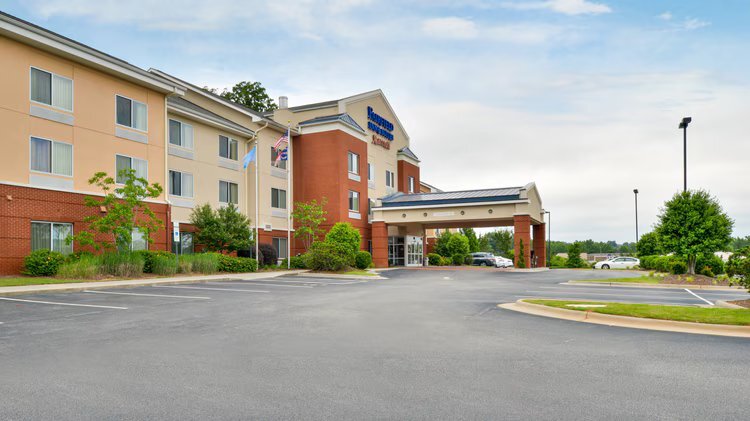 More Photos Of 920 Executive Way, Asheboro Hotel For Sale