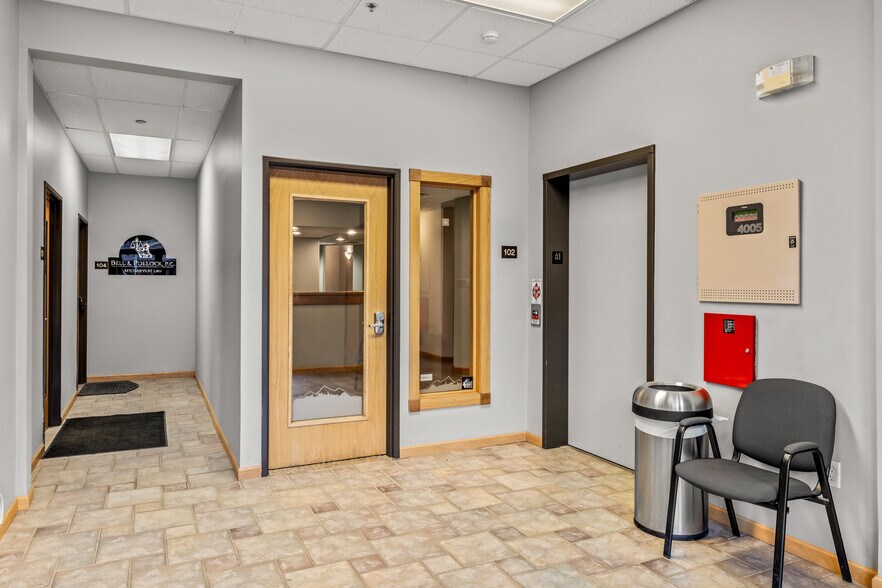 More Photos Of 505 Anglers Dr, Steamboat Springs Medical For Sale