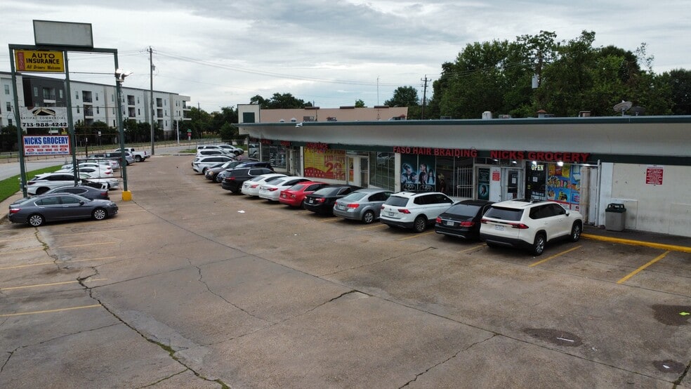 More Photos Of 4802-4822 Martin Luther King Blvd, Houston Unknown For Lease
