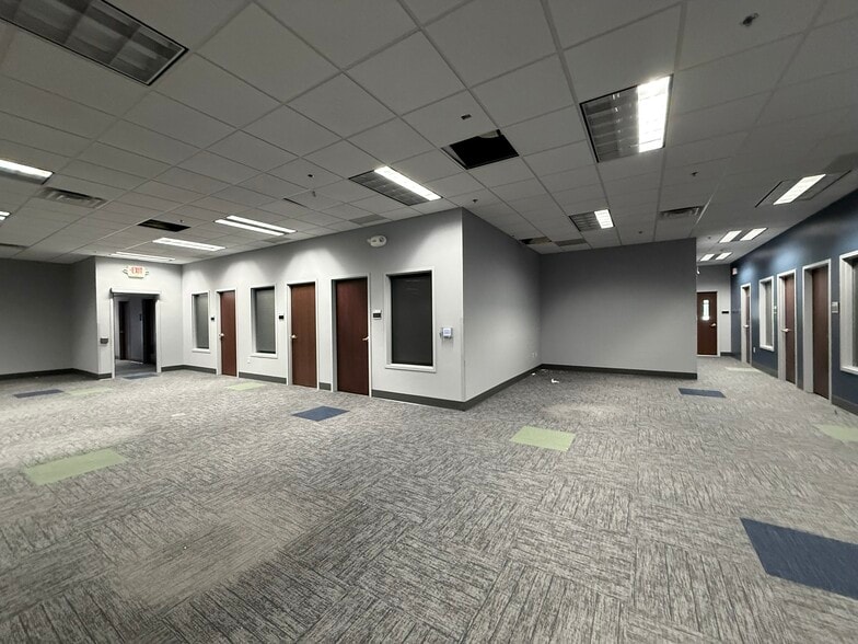 More Photos Of 110-301 N Adams St, Green Bay Office Residential For Sale