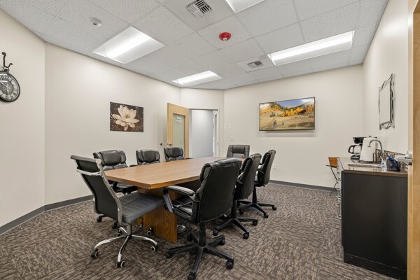 More Photos Of 317 S 2nd St, Mount Vernon Office For Sale