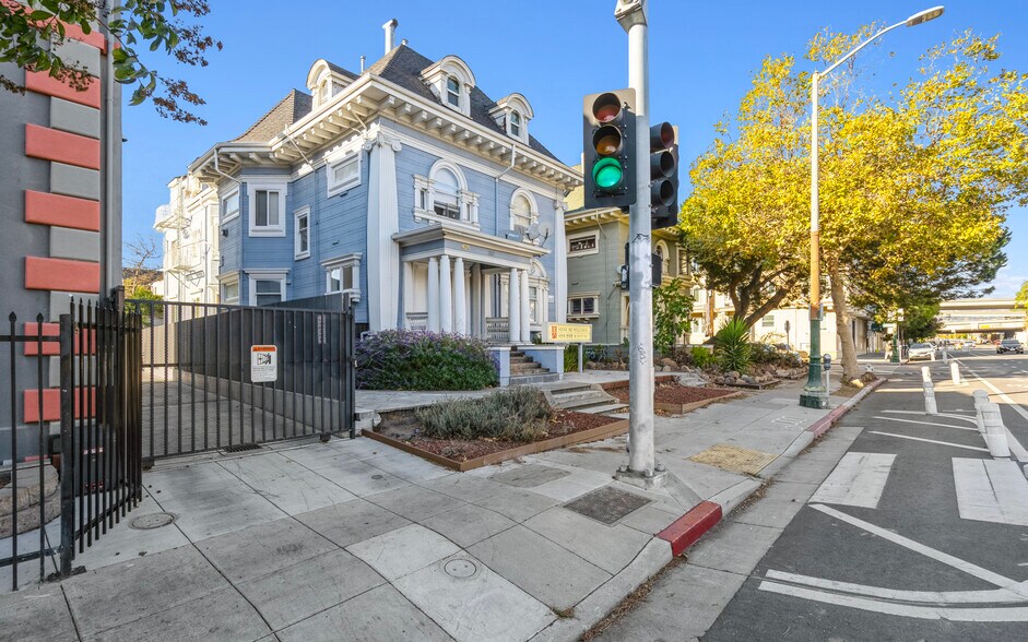 More Photos Of 3227-3231 Telegraph Ave, Oakland Apartments For Sale