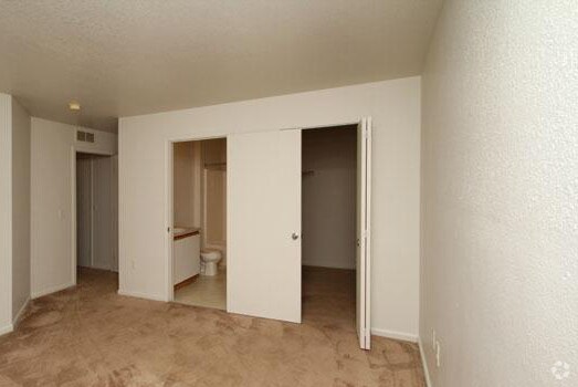 More Photos Of 6101-6103 Eagle Ridge Ln, Flint Apartments For Sale