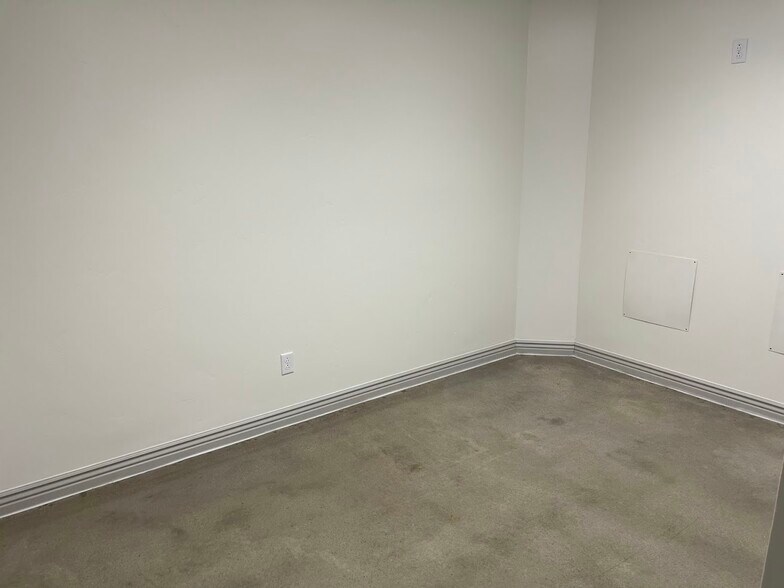 More Photos Of 201-225 N State St, Orem Medical For Lease