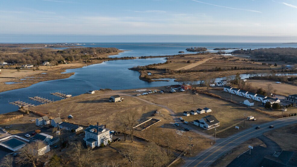 More Photos Of 830 Stonington Rd, Stonington Marina For Sale